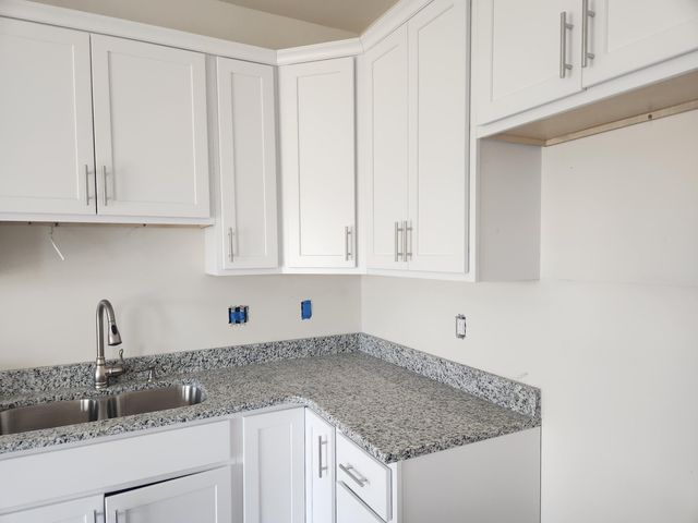 6136 Warren Newcomb, Radford, VA 24141