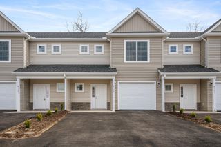 6136 Warren Newcomb, Radford, VA 24141