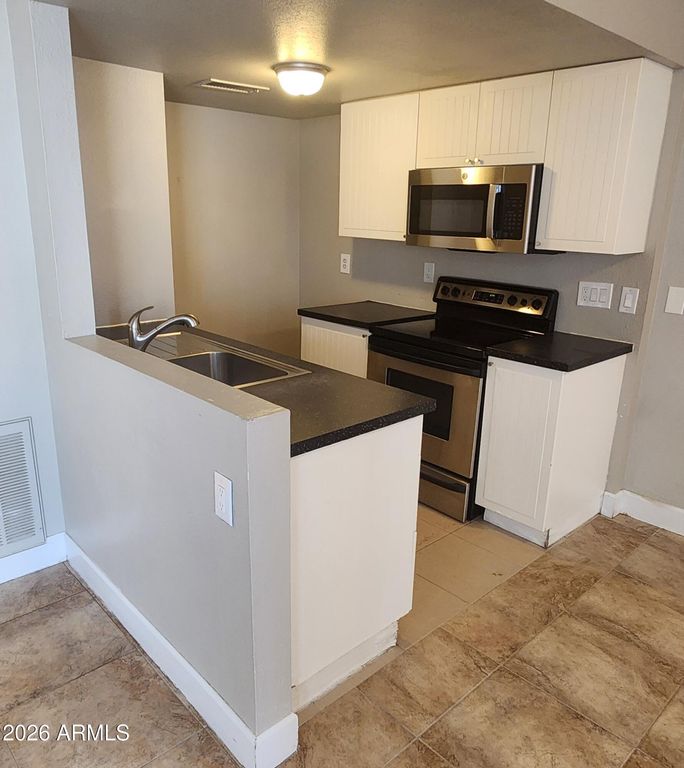 2132 W GLENROSA Avenue B78, Phoenix, AZ 85015