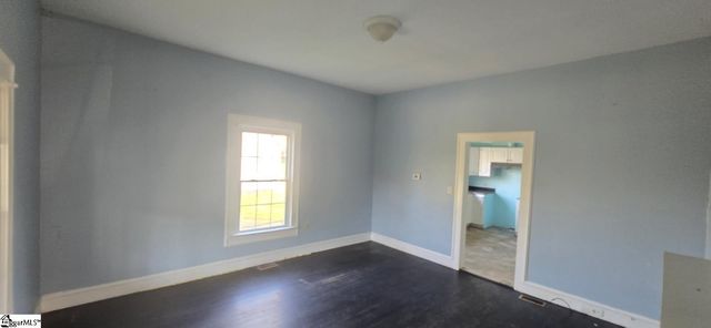 22 S 6th Street, Greenville, SC 29611