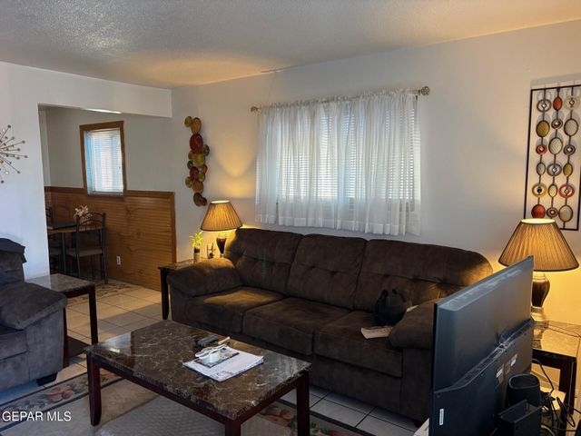 10269 Yelllowstone St. Street, El Paso, TX 79924