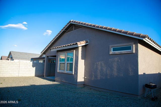 8426 W ATLANTIS Way, Tolleson, AZ 85353