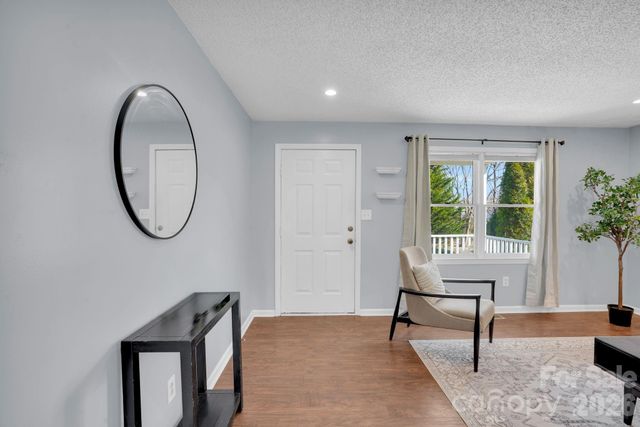 206 Ross Court, Belmont, NC 28012