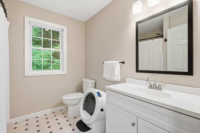 85 Wilson Rd, Belchertown, MA 01007