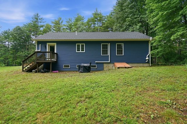 85 Wilson Rd, Belchertown, MA 01007