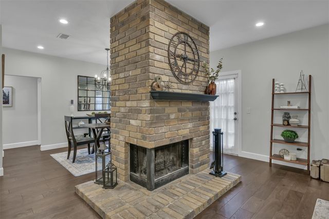 42 Still Corner Place, The Woodlands, TX 77381