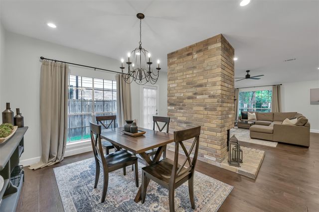 42 Still Corner Place, The Woodlands, TX 77381