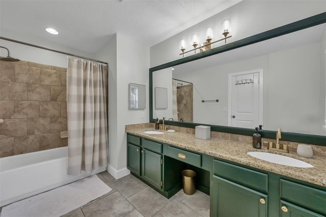 42 Still Corner Place, The Woodlands, TX 77381