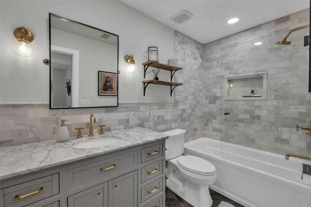 42 Still Corner Place, The Woodlands, TX 77381