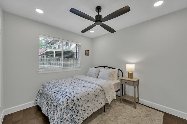 42 Still Corner Place, The Woodlands, TX 77381