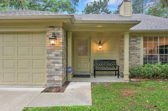 42 Still Corner Place, The Woodlands, TX 77381