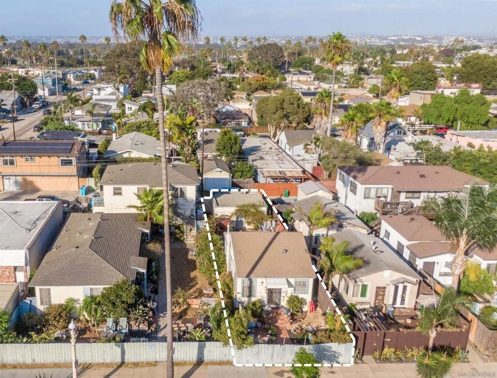 4678 Voltaire St, San Diego, CA 92107 — exterior