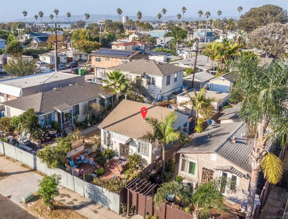 4678 Voltaire St, San Diego, CA 92107 — photo 2