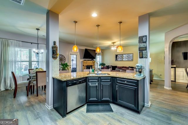 6700 Oak Hill Place, Fairburn, GA 30213