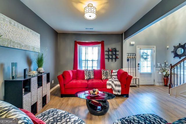 6700 Oak Hill Place, Fairburn, GA 30213