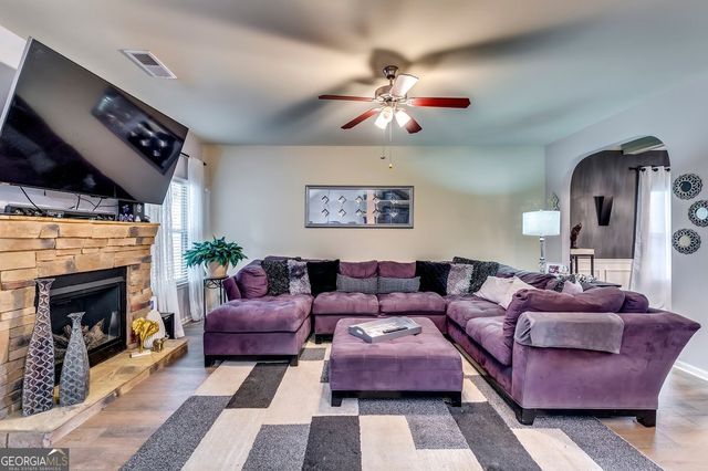 6700 Oak Hill Place, Fairburn, GA 30213