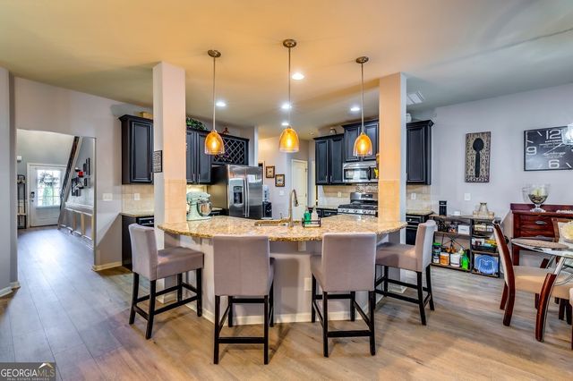 6700 Oak Hill Place, Fairburn, GA 30213