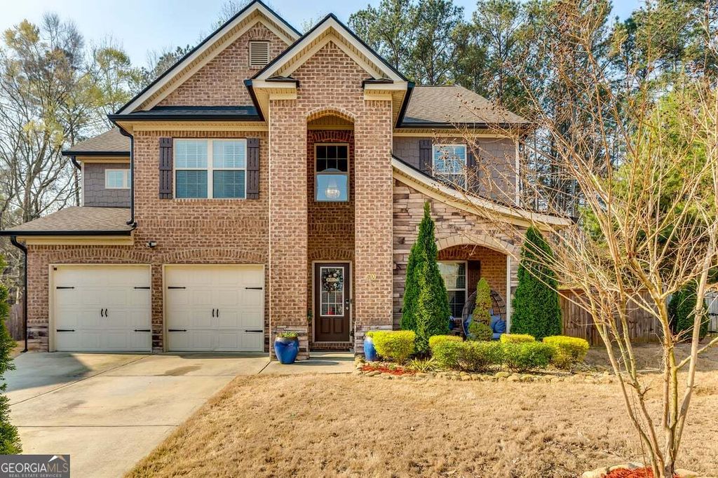6700 Oak Hill Place, Fairburn, GA 30213