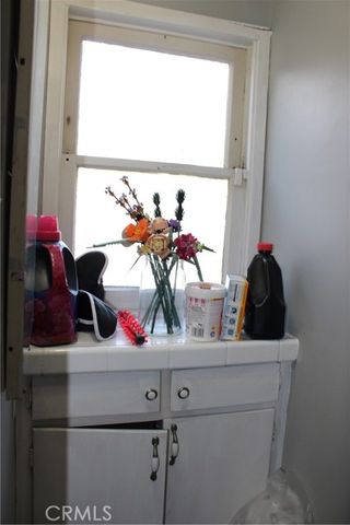 967 E Columbia, Pomona, CA 91767