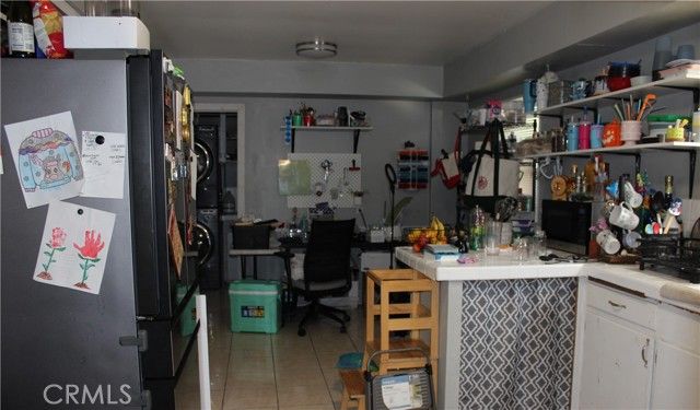 967 E Columbia, Pomona, CA 91767