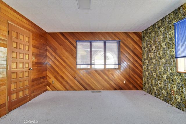 33456 Angeles Forest, Palmdale, CA 93550