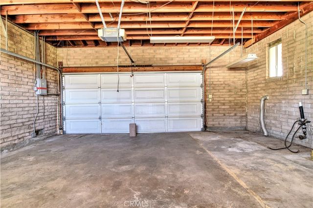 33456 Angeles Forest, Palmdale, CA 93550
