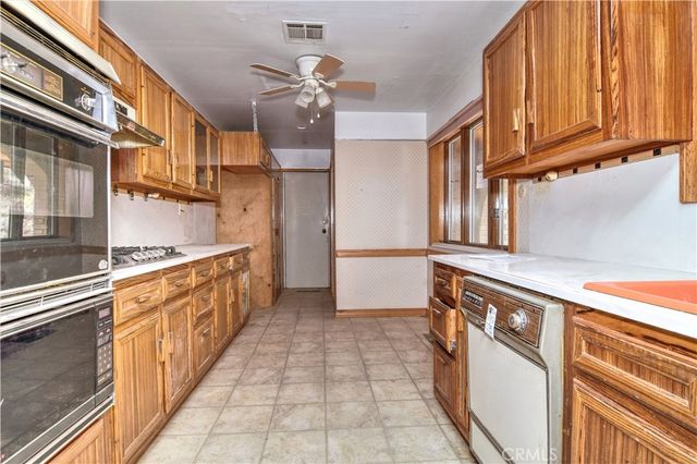 33456 Angeles Forest, Palmdale, CA 93550