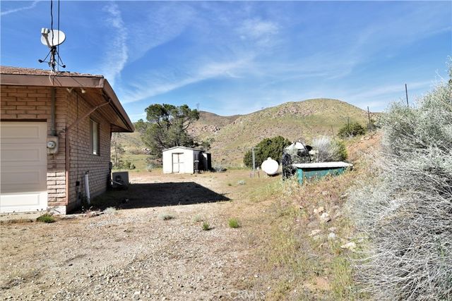 33456 Angeles Forest, Palmdale, CA 93550