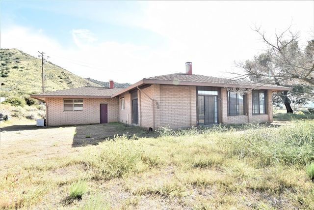 33456 Angeles Forest, Palmdale, CA 93550