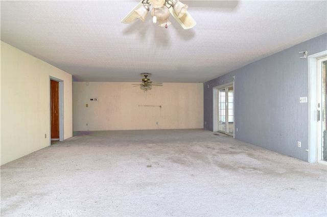 33456 Angeles Forest, Palmdale, CA 93550
