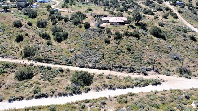 33456 Angeles Forest, Palmdale, CA 93550