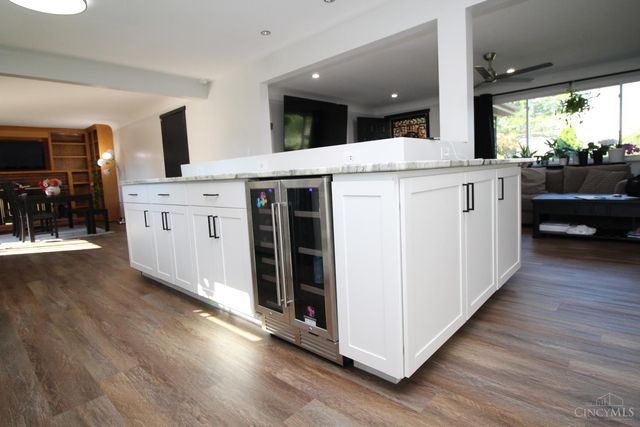 9052 Saxton Drive, West Chester, OH 45069