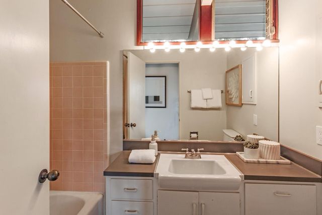 25 Cordova Court, Portola Valley, CA 94028