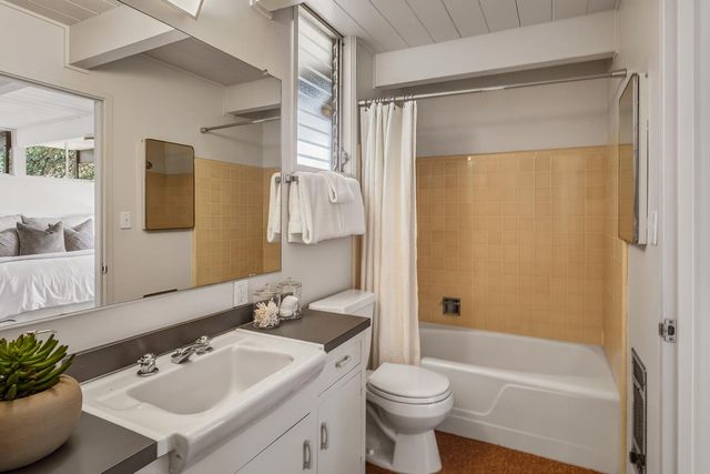 25 Cordova Court, Portola Valley, CA 94028