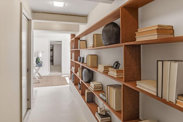 25 Cordova Court, Portola Valley, CA 94028