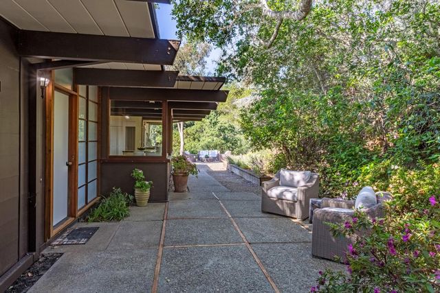 25 Cordova Court, Portola Valley, CA 94028