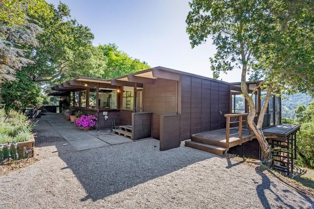 25 Cordova Court, Portola Valley, CA 94028