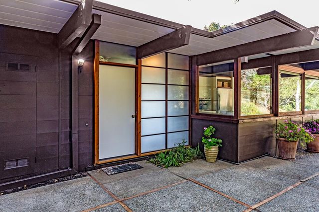 25 Cordova Court, Portola Valley, CA 94028