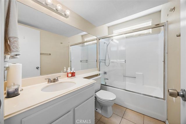 5561 El Palomino, Riverside, CA 92509