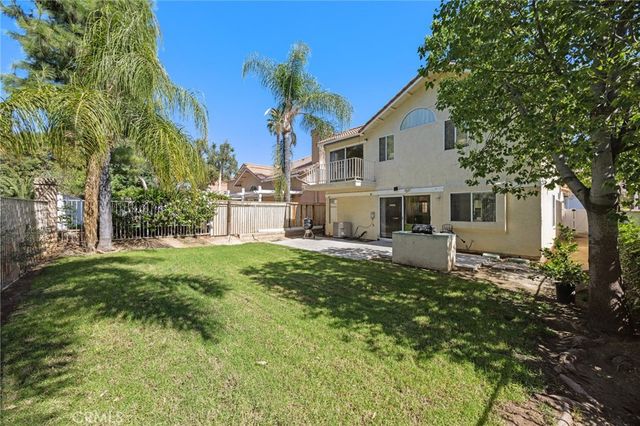 5561 El Palomino, Riverside, CA 92509