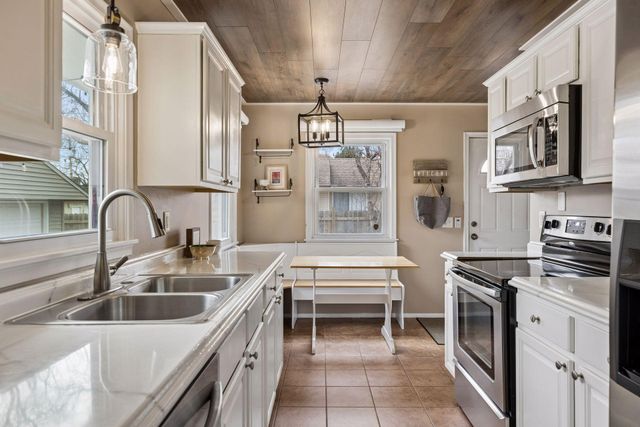 5906 Beard Avenue N, Brooklyn Center, MN 55429