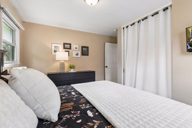 5906 Beard Avenue N, Brooklyn Center, MN 55429