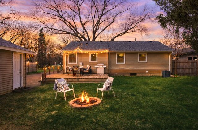 5906 Beard Avenue N, Brooklyn Center, MN 55429