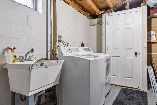 5906 Beard Avenue N, Brooklyn Center, MN 55429