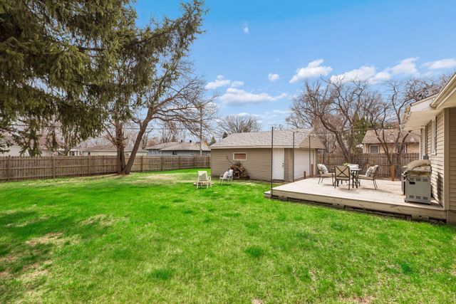 5906 Beard Avenue N, Brooklyn Center, MN 55429