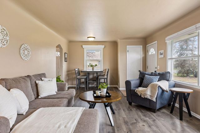 5906 Beard Avenue N, Brooklyn Center, MN 55429