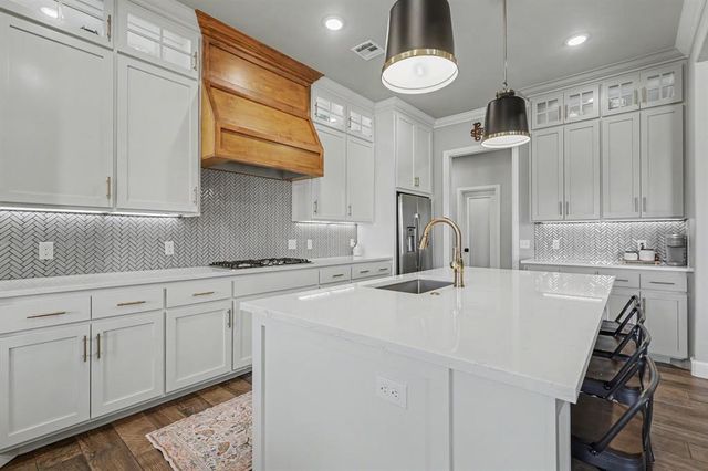 13300 NW 7th Court, Yukon, OK 73099
