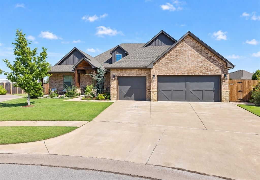 13300 NW 7th Court, Yukon, OK 73099