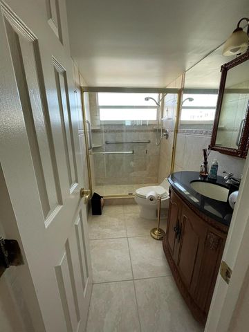 3581 S Ocean Boulevard 7e, South Palm Beach, FL 33480