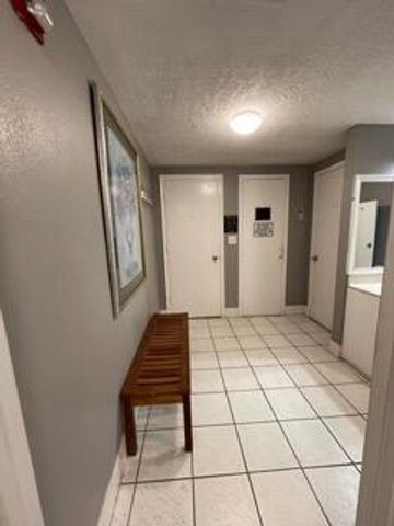 3581 S Ocean Boulevard 7e, South Palm Beach, FL 33480